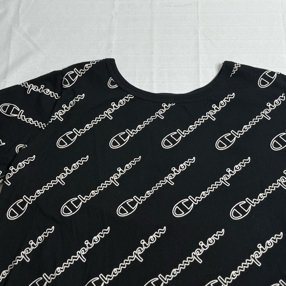 Champion Women’s Black Logo Short Sleeve Crop Top Tee Sz: Large - Picture 2 of 5